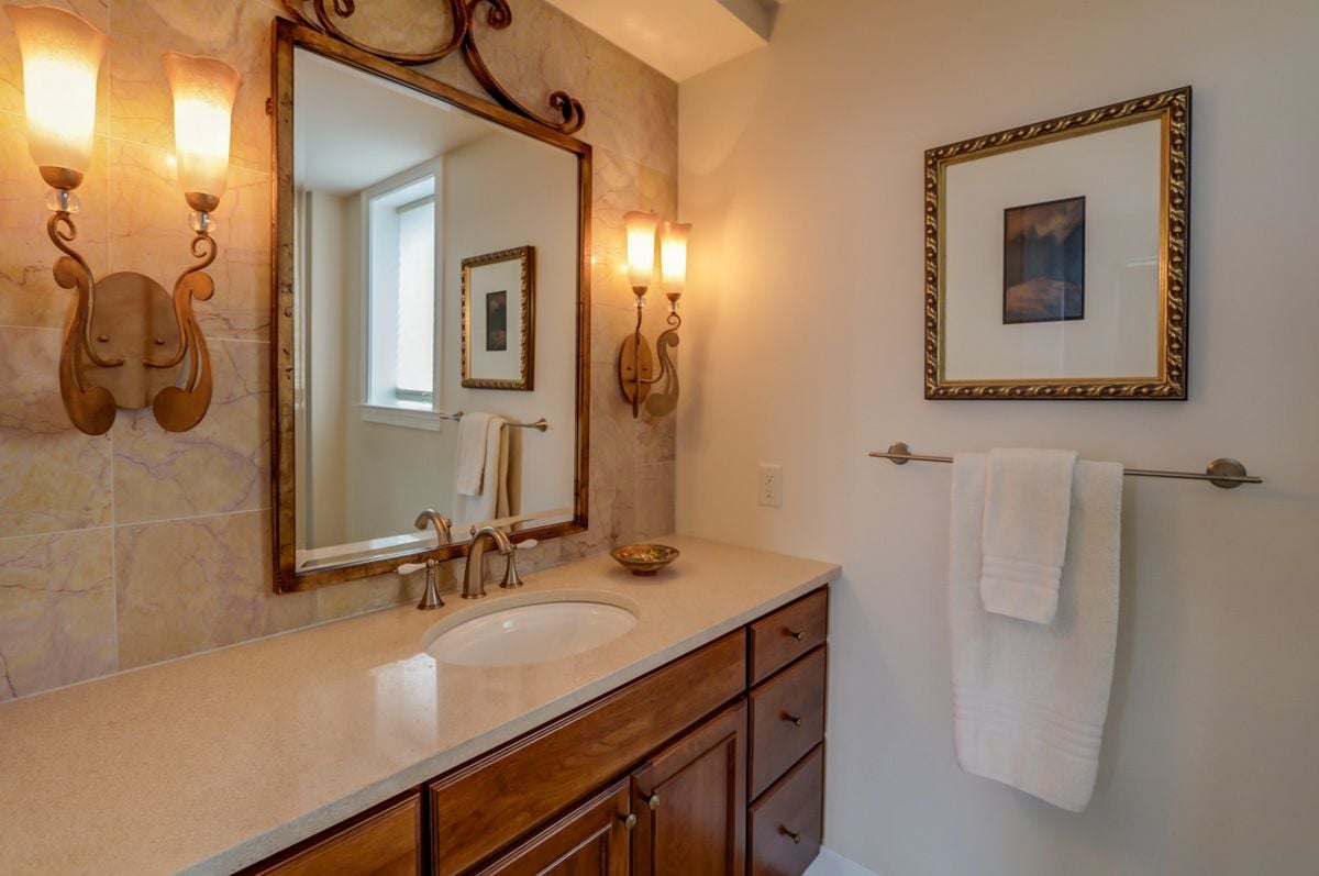 Exclusive Offering: Loraine Penthouse #1007