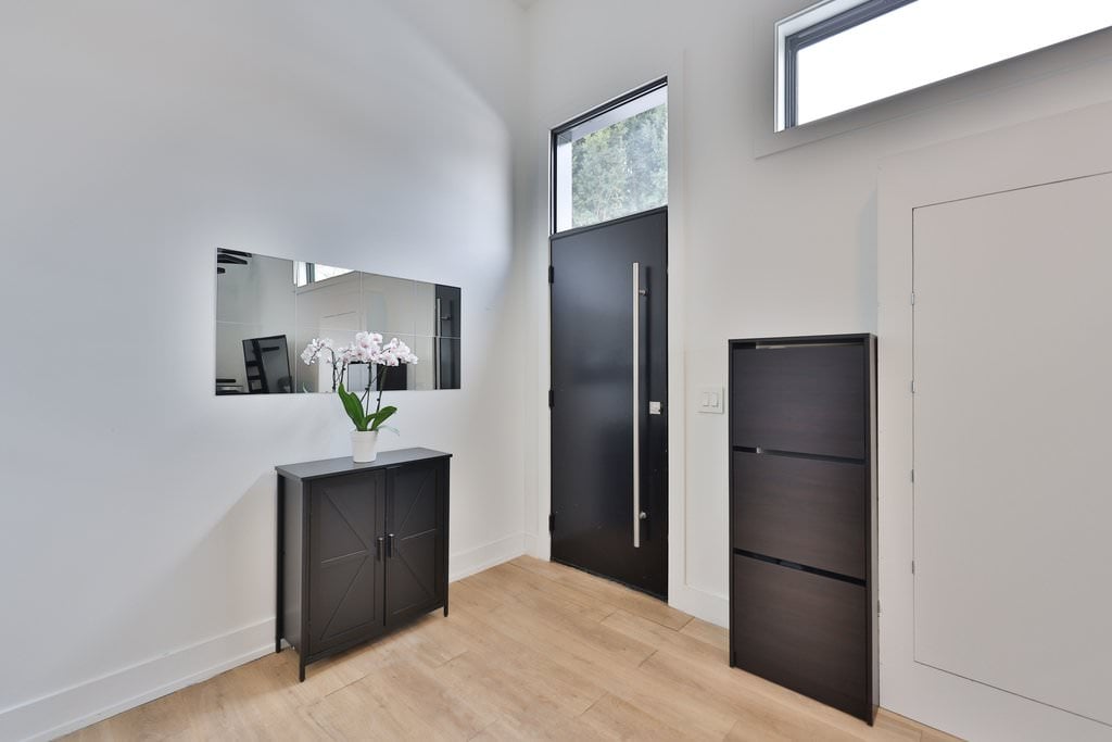 172 Royal York Rd