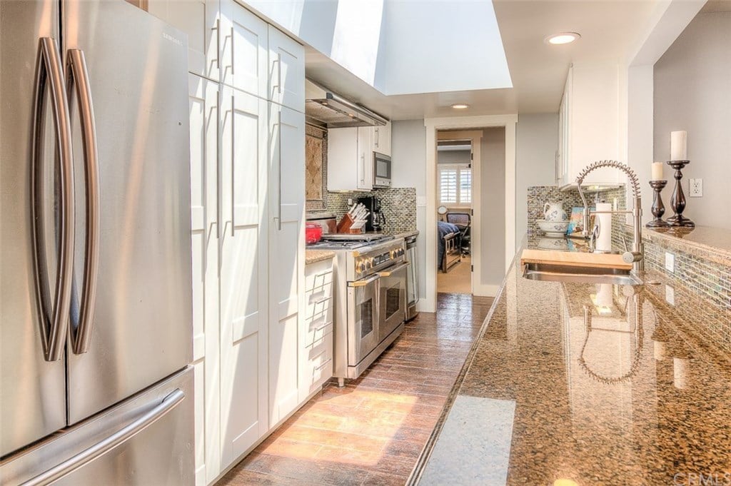 3221 Nebraska Pl