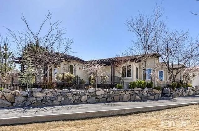 4929 Lakeridge Ter W