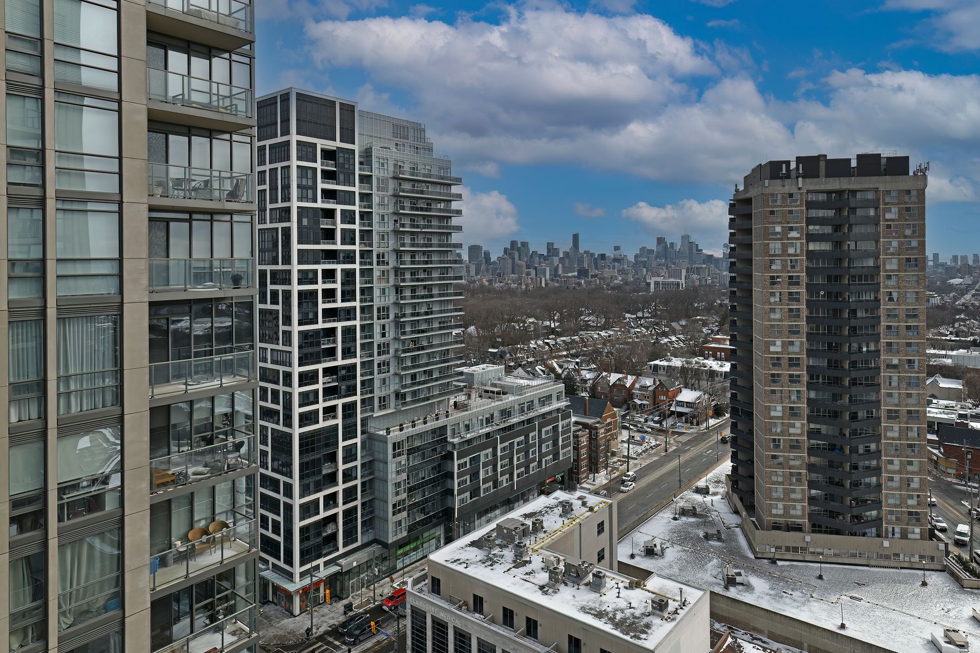 530 St Clair Ave W Unit: 1605