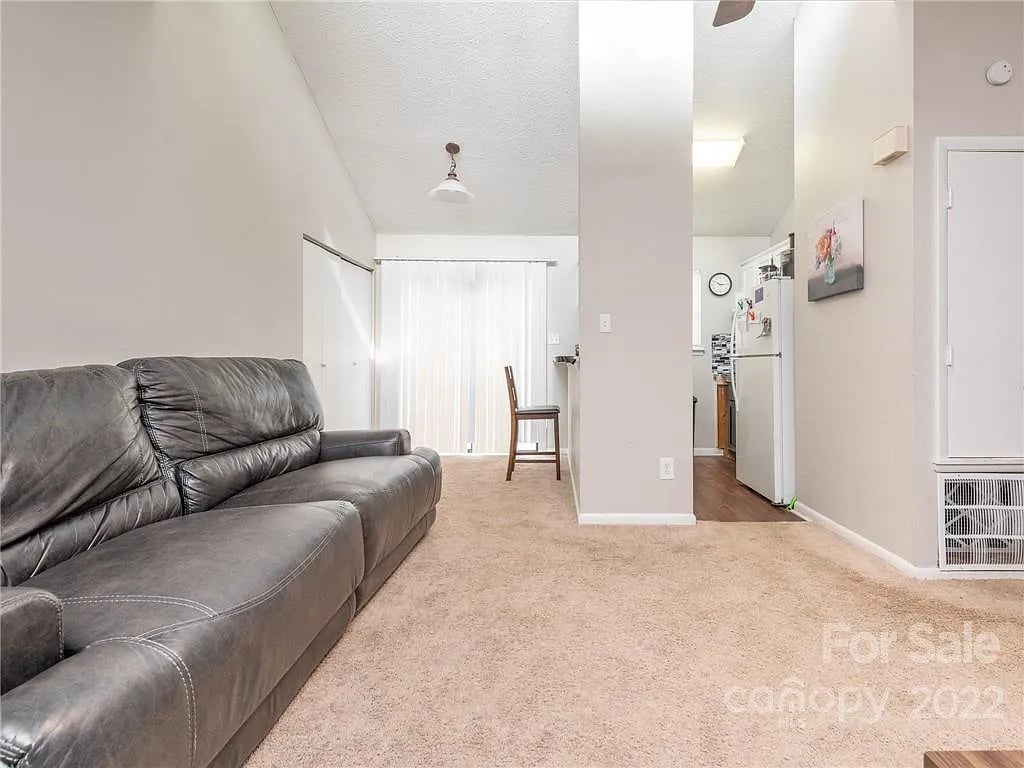 9121 Nathaniel Russell Ln