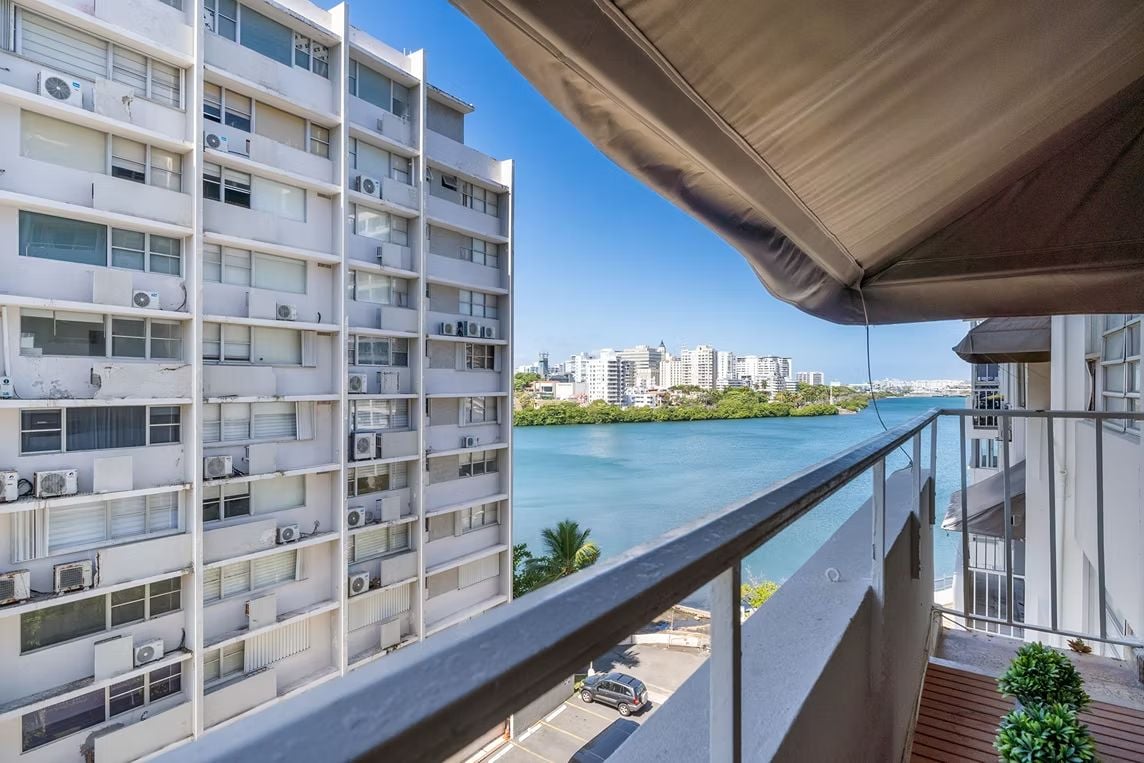 Ritz Condominium