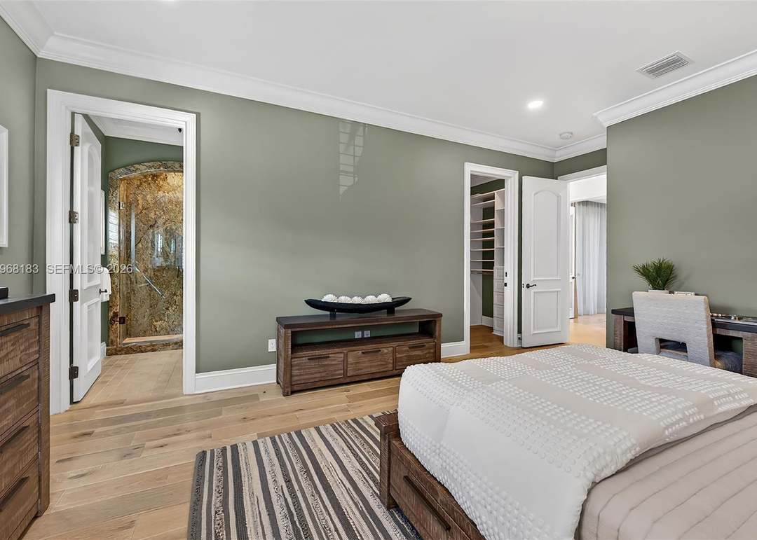 628 Coral Way