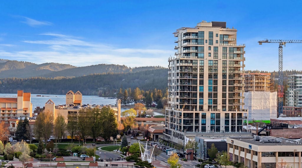 THE THOMAS GEORGE | DOWNTOWN COEUR D' ALENE