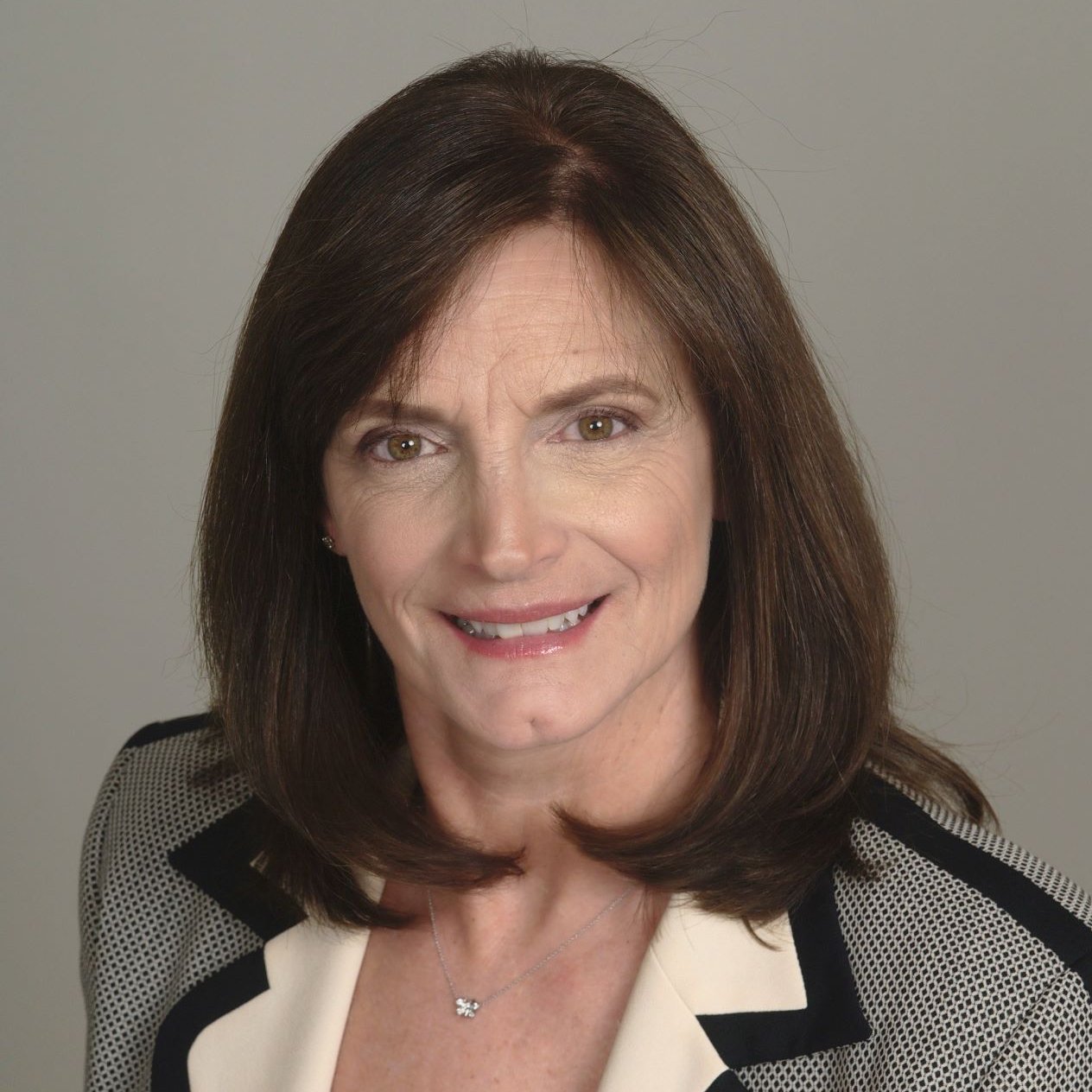 Giuseppina Buldo Ship Bottom, NJ Real Estate Agent Headshot