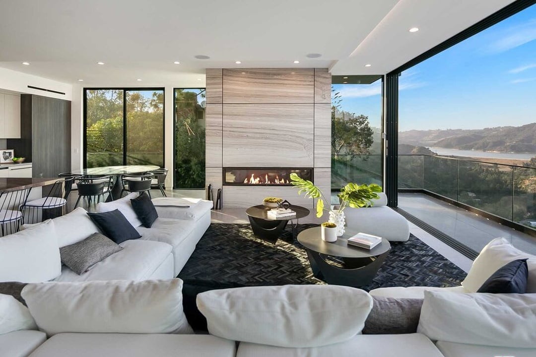 Legacy House