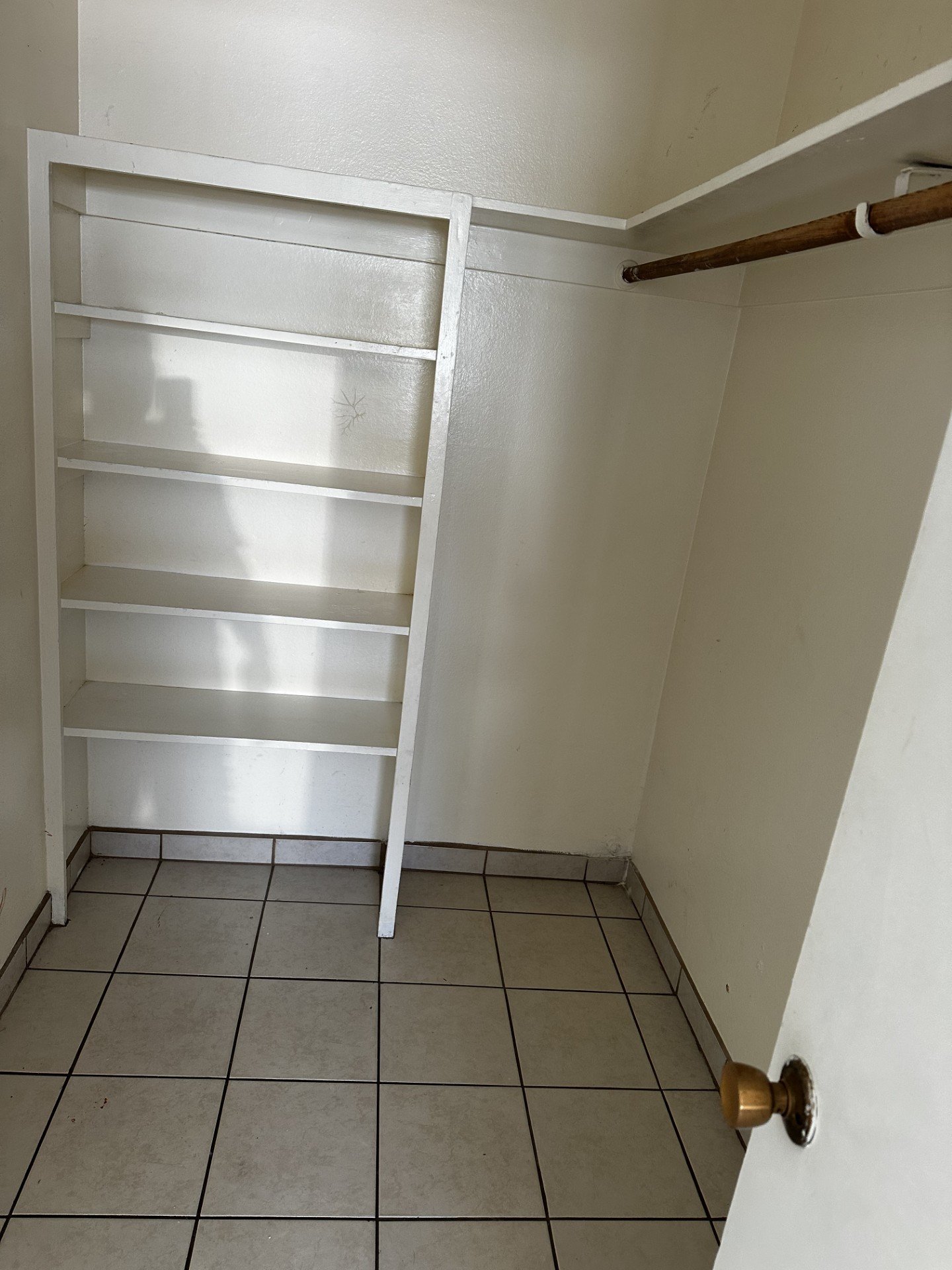 115 West New York Avenue #16, Las Vegas, NV 89102