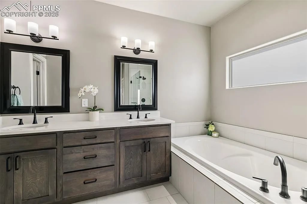 6792 David Anthony Ct