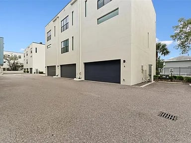 4810 W McElroy Ave #5