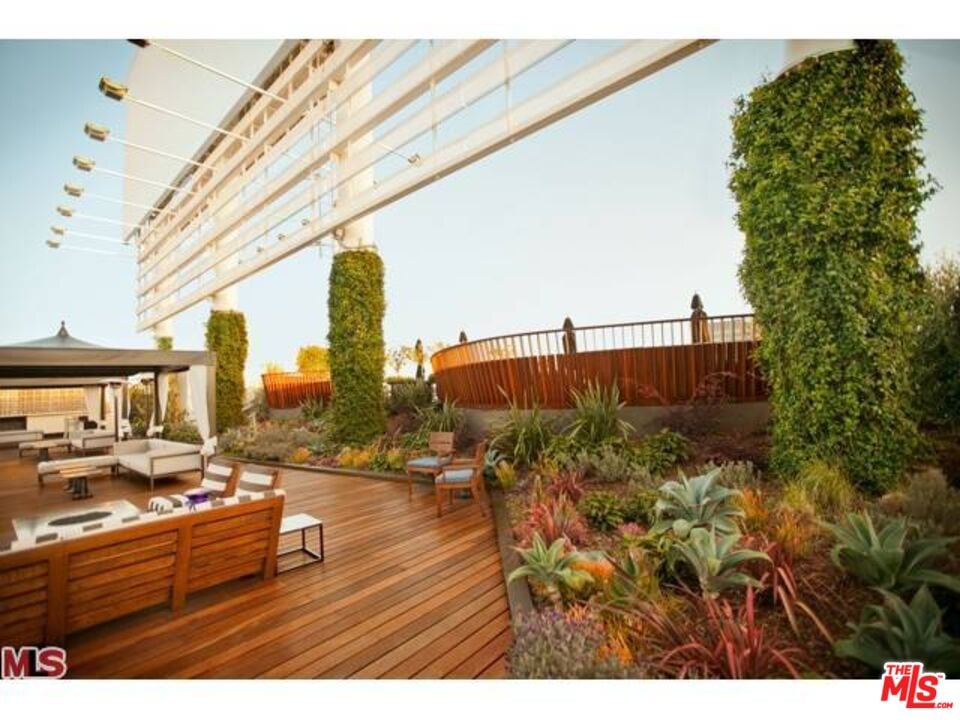 6250 Hollywood Blvd, #11N