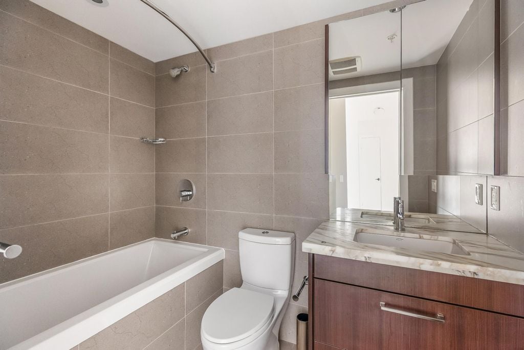 138 W 1 Ave, #507