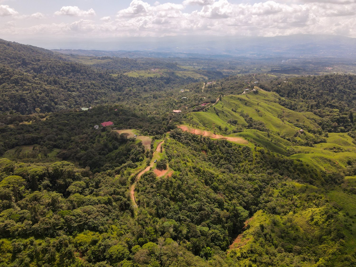 REDUCED! 77-Acre Mountain Paradise with Waterfalls & Epic Views in Santa Elena 