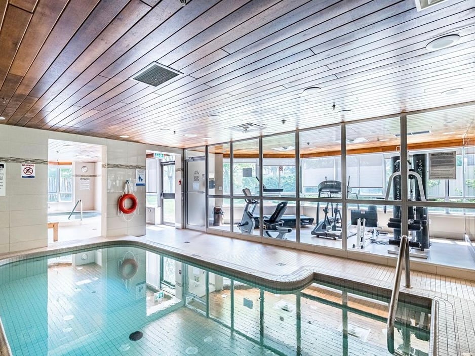 1001 Cedarglen Gate #522