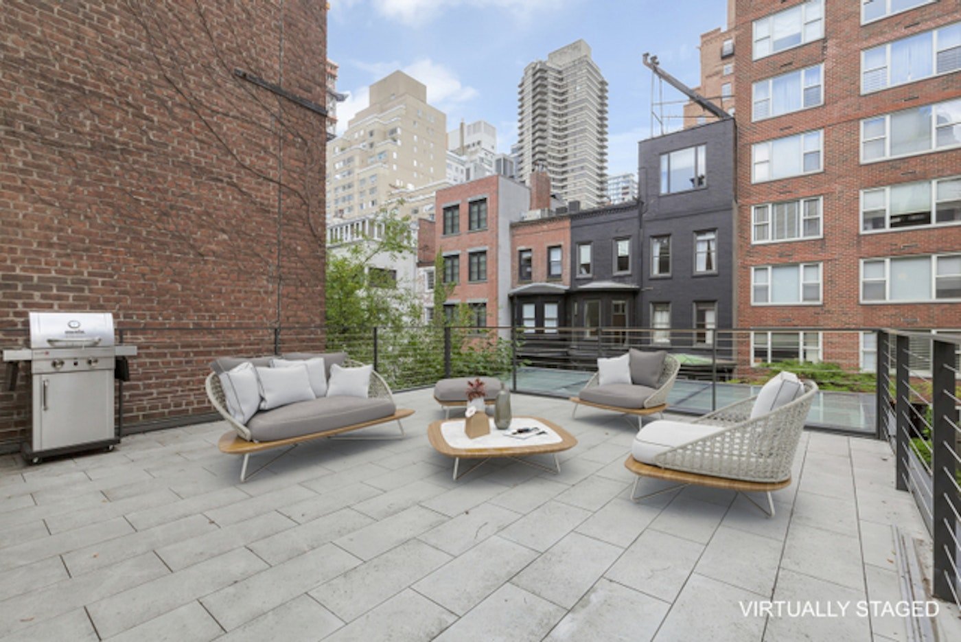 162 E 64th St