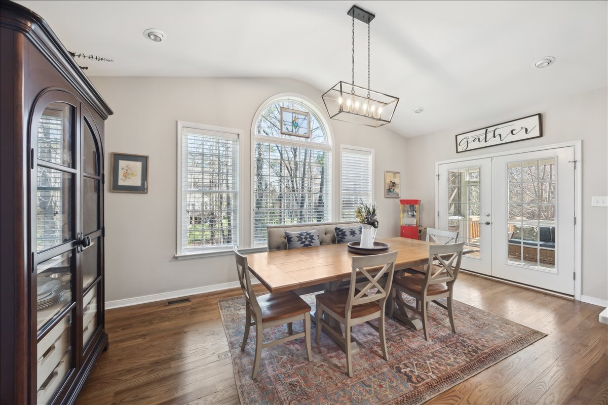 4513 Lake Summer Mews