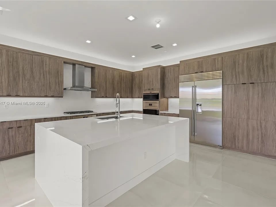 2864 Wingspan Ct