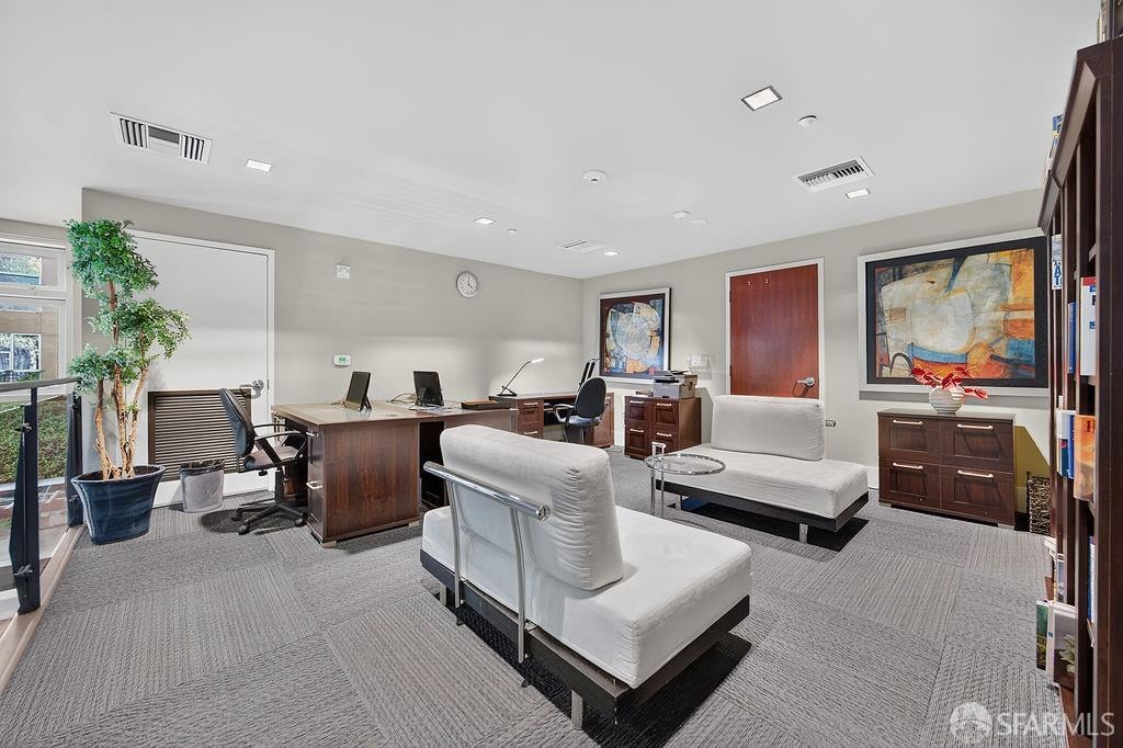585 9th Street #551