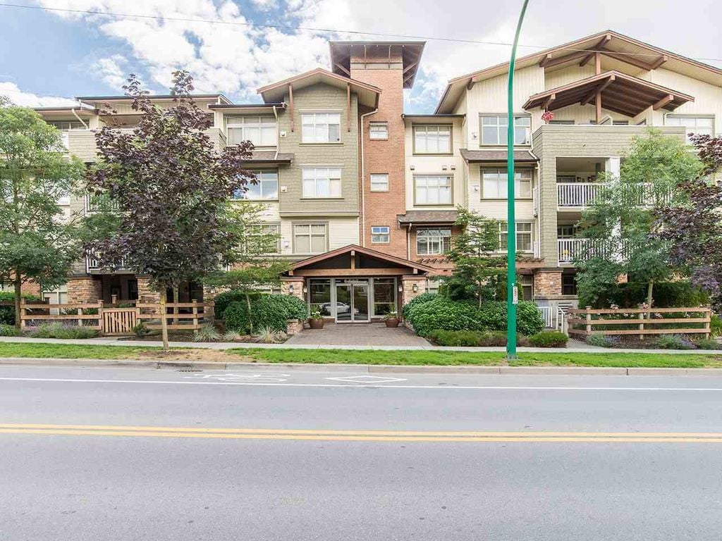 6500 194 St, #401