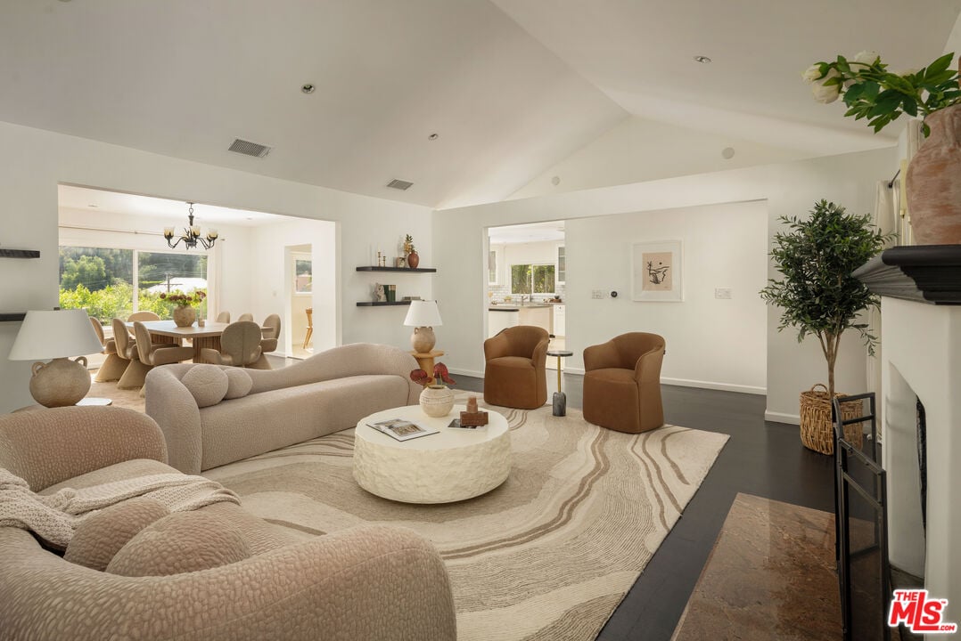 Windmere Pavilion, St Ives Dr, 90069