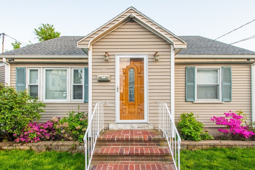 28 Leavitt St