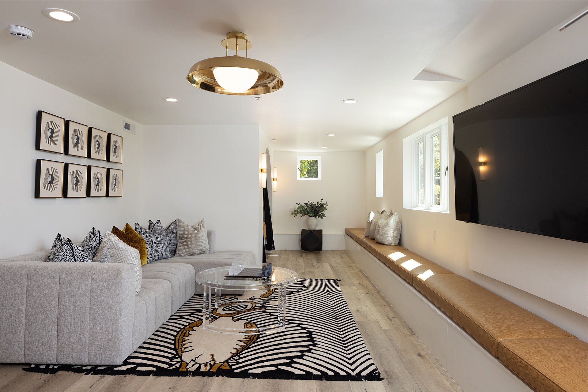 Spacious Golden Rectangle Residence