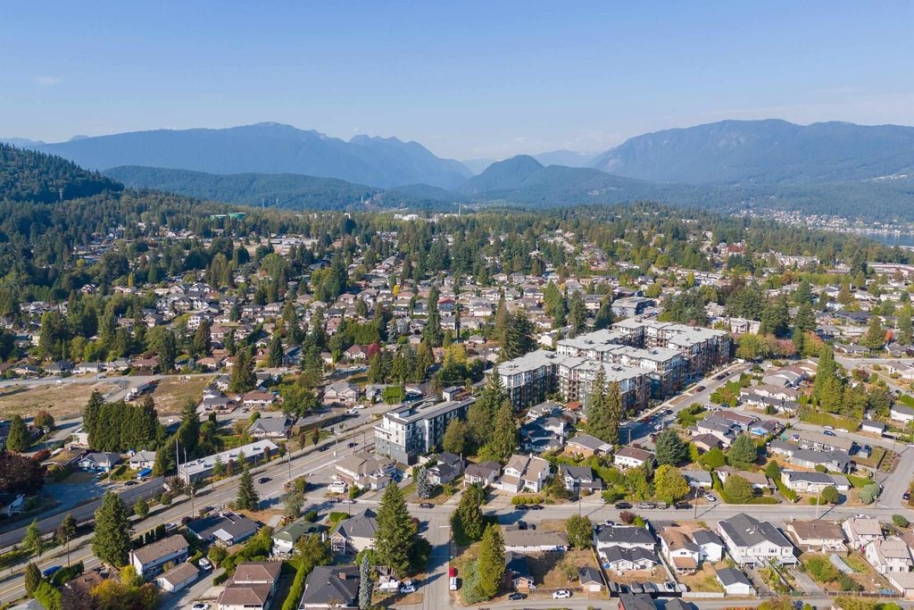 700 Clarke Rd, #502