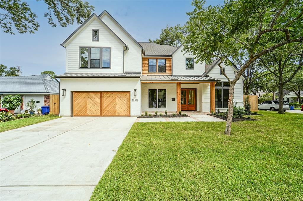 13018 Pebblebrook Dr