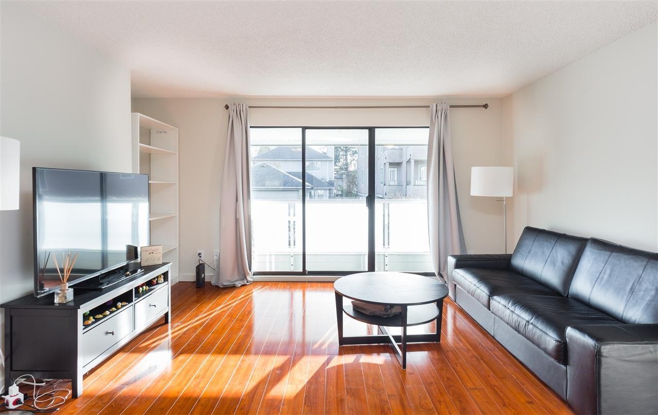 674 W 17th Ave, #201