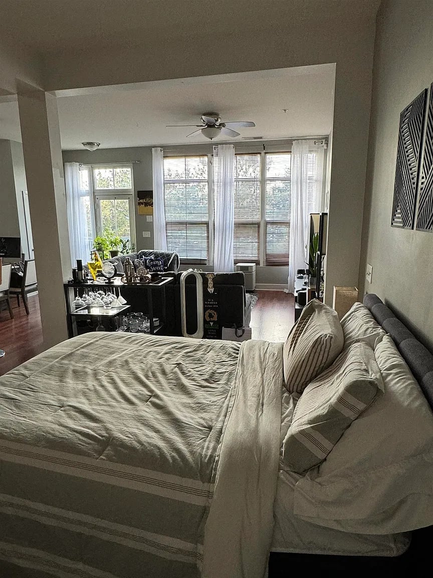3 Greenwich Dr #89
