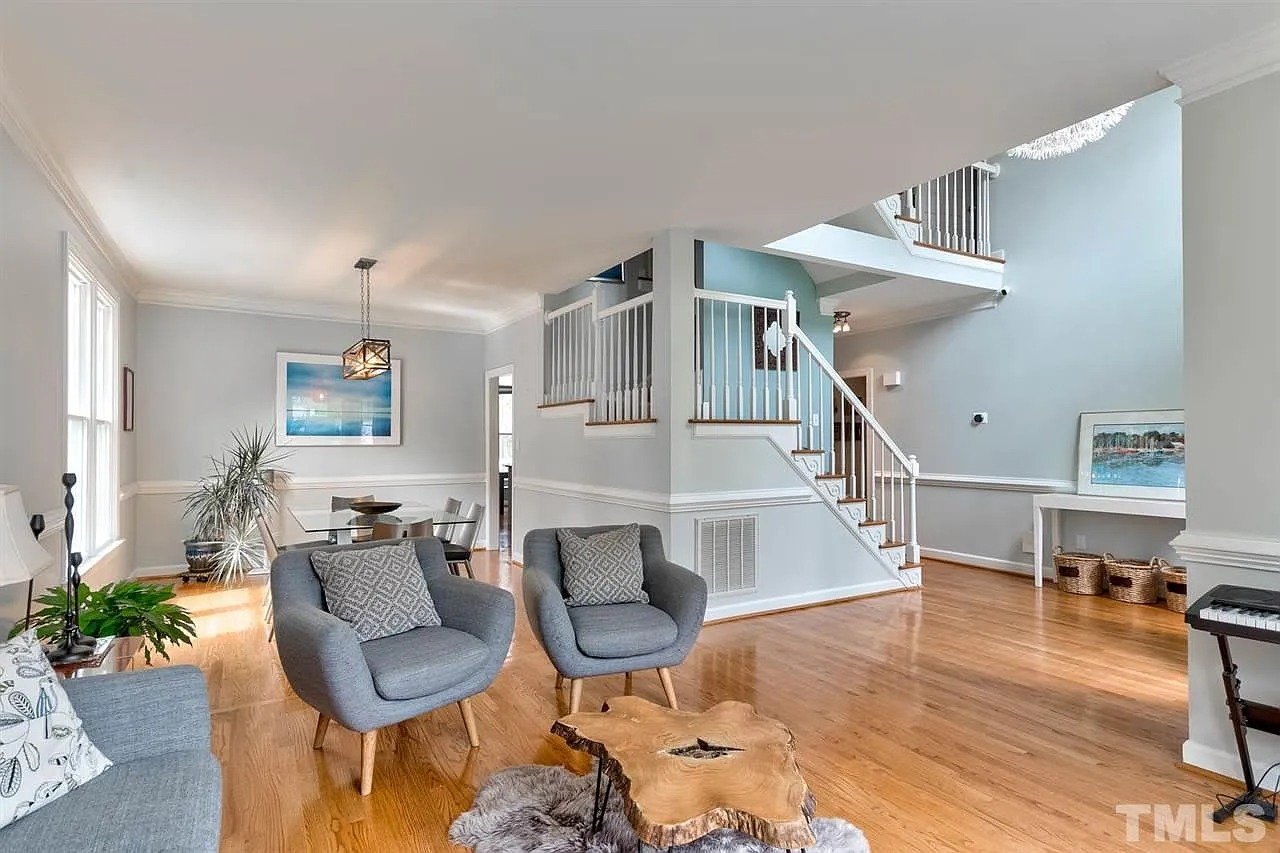 3008 Walton Heath Ct