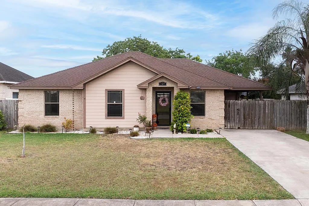 925 Daisy Dr