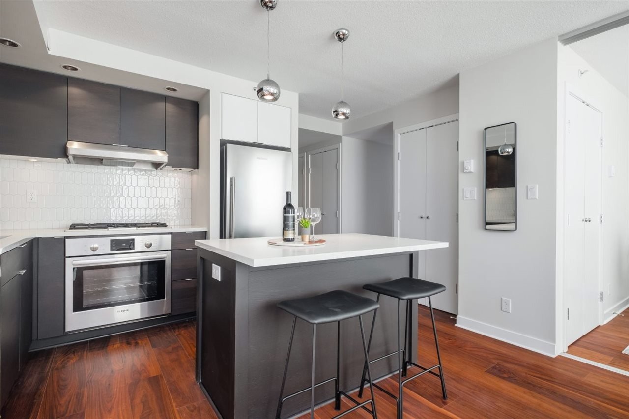 1055 Homer St, #902