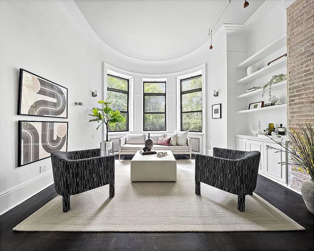 292 Riverside Dr APT 2A