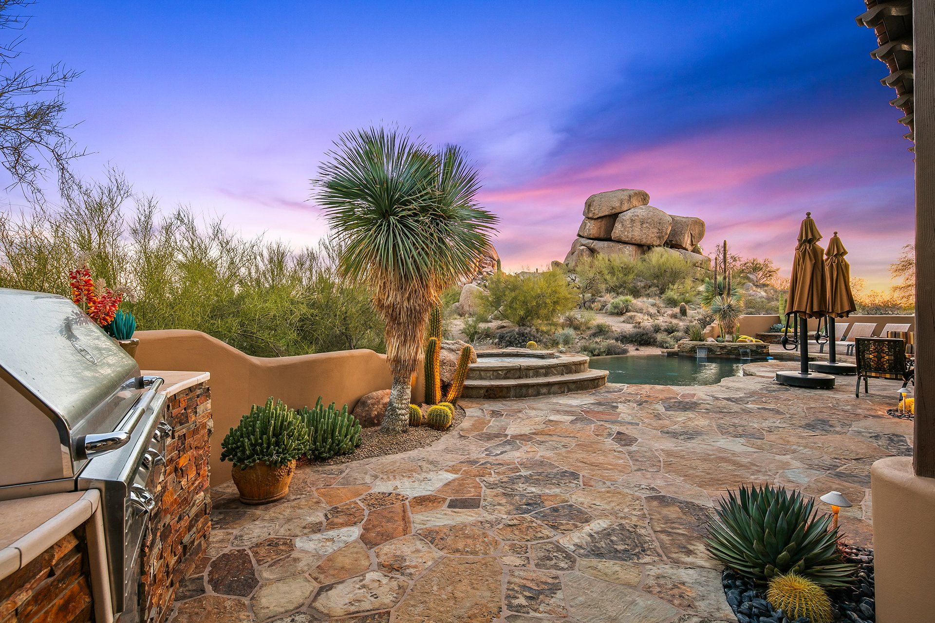 7311 E ARROYO HONDO Road