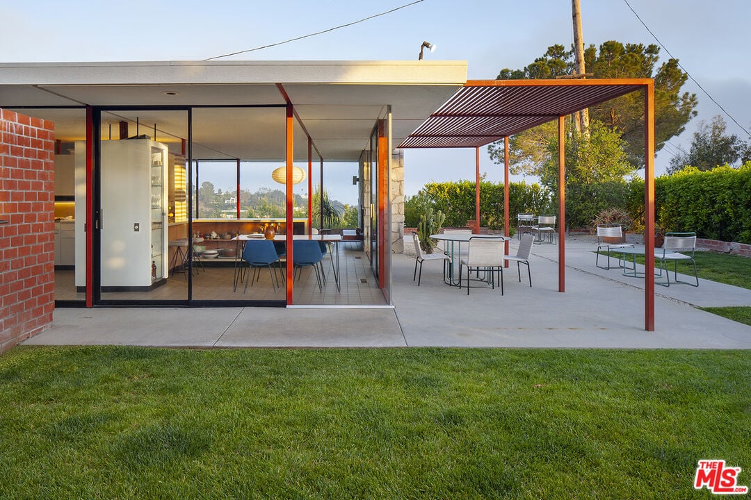 Iconic Case Study House #16