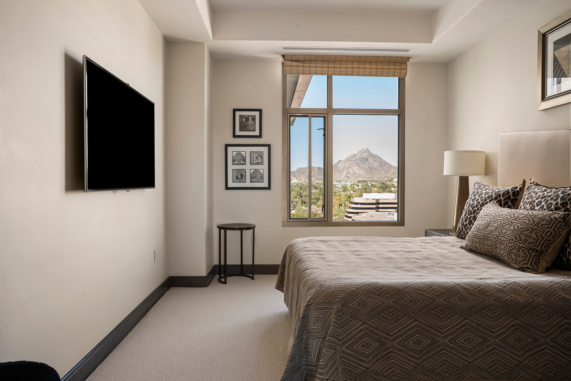 2211 E CAMELBACK Road, 1203
