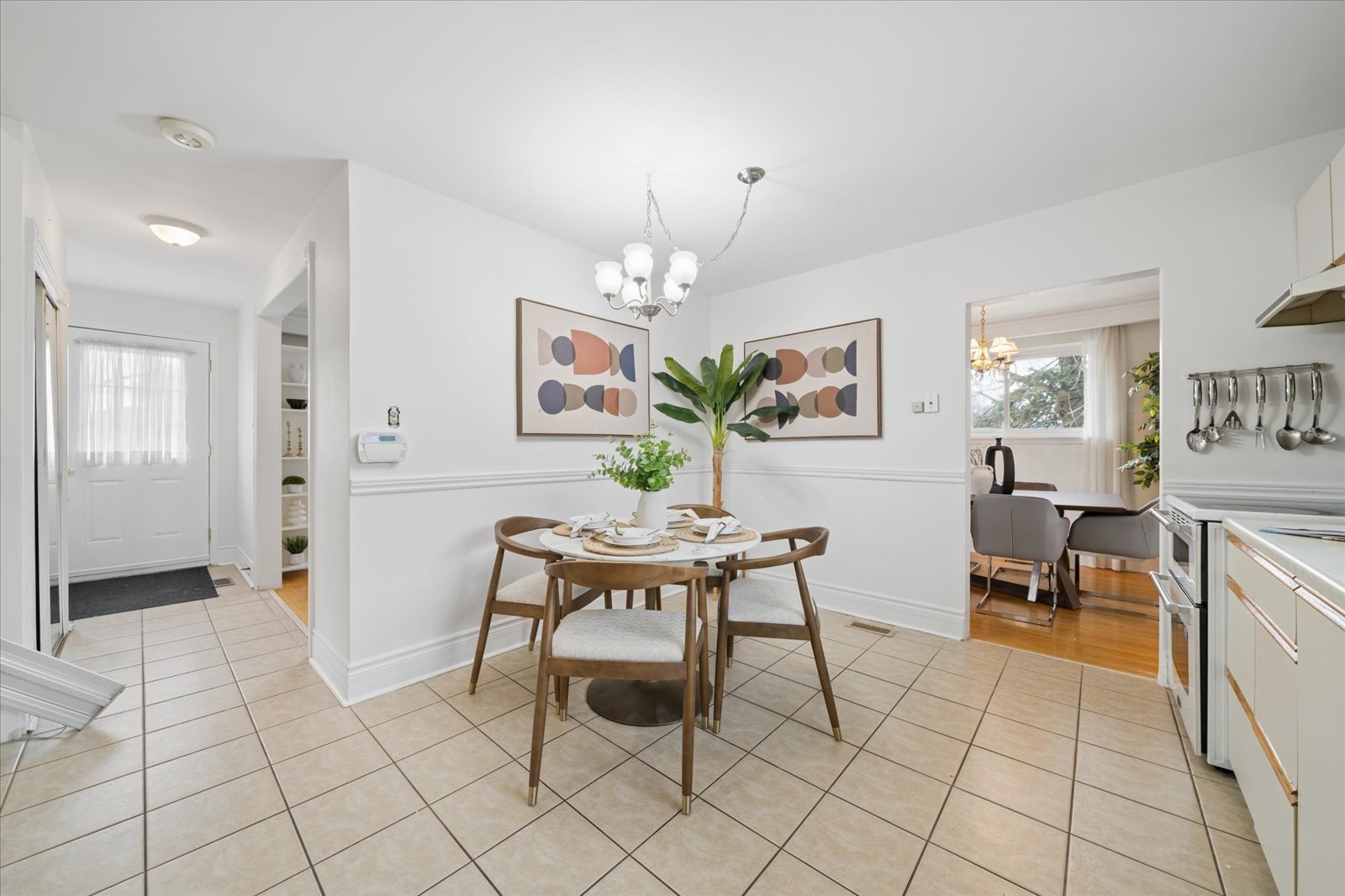 2 Valleycrest Ave