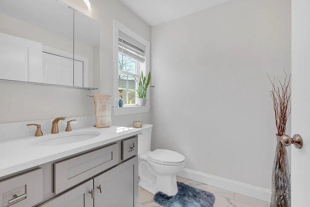 118-120 Bowdoin St #2