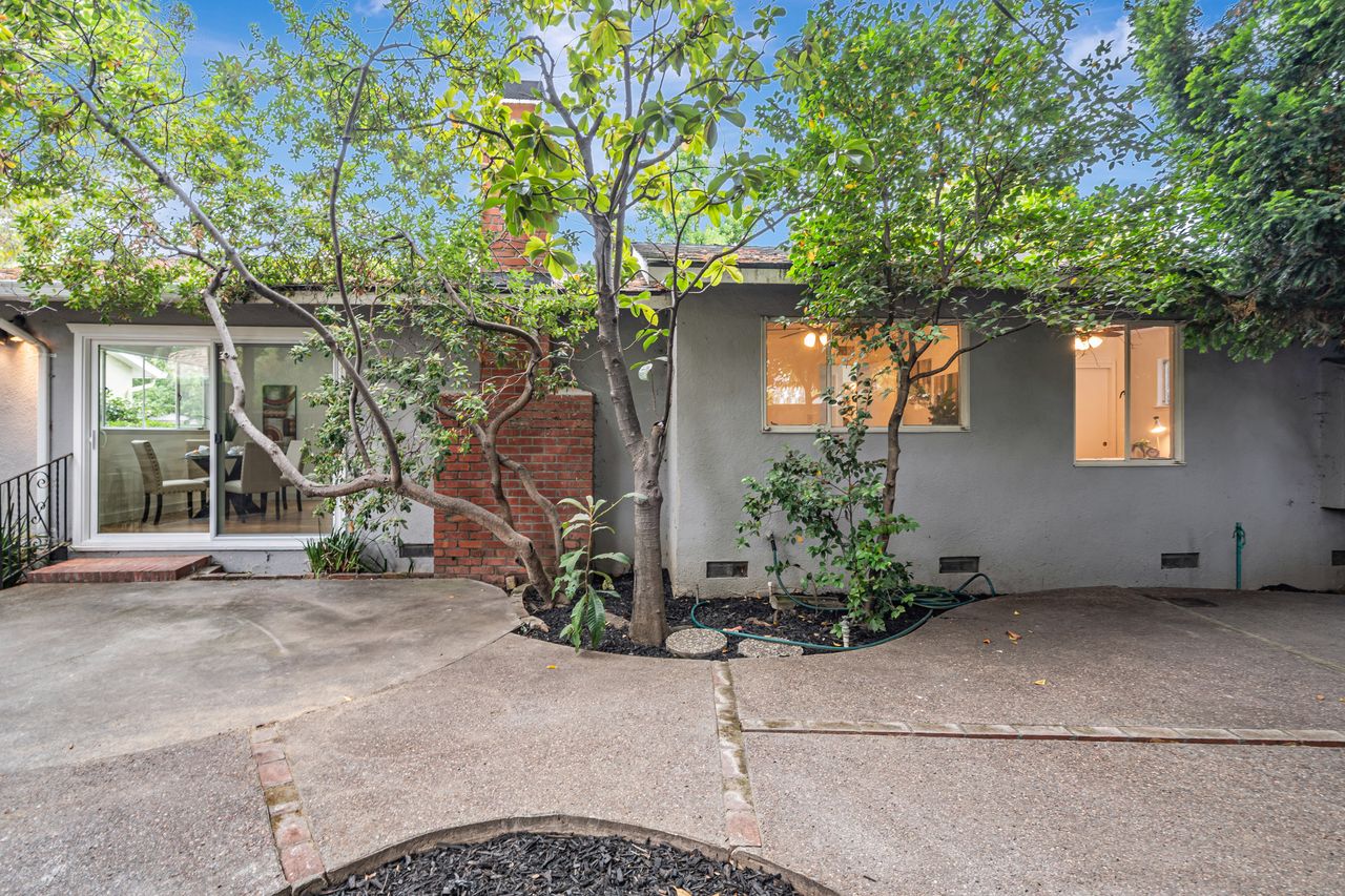 West San Jose Gem with Top-Rated Cupertino Schools!