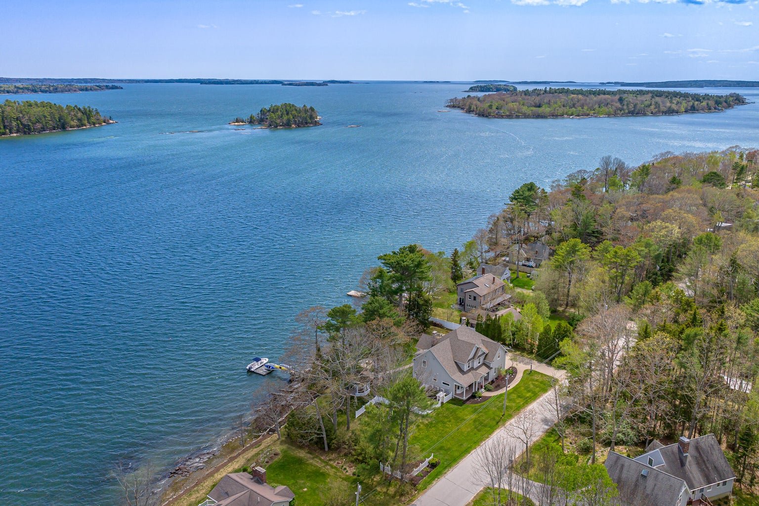 373 Lower Flying Point Road, Freeport