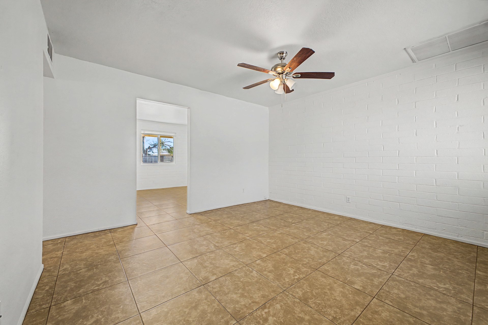 1319 Tulip Place