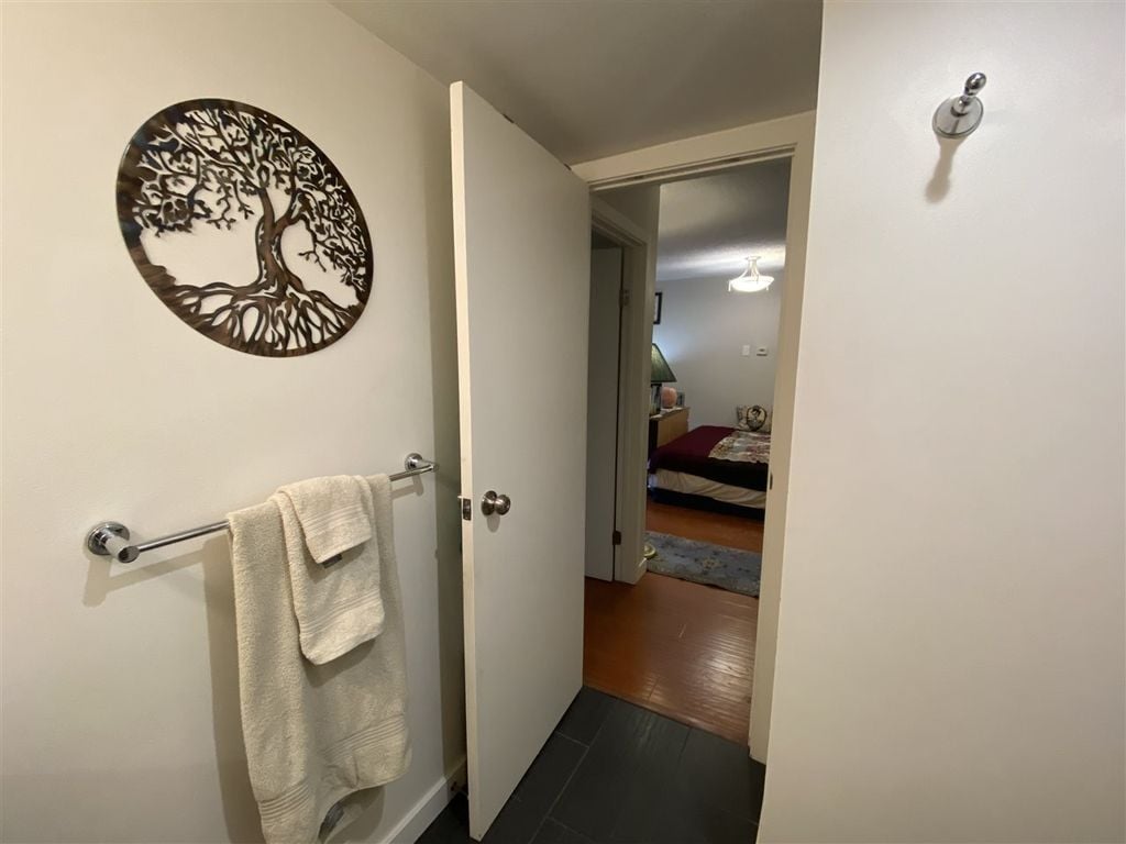 2328 Oxford St, #204