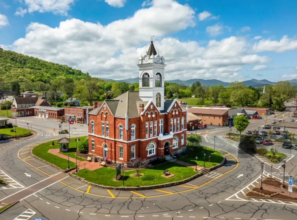 Blairsville courthouse with white clock tower on the downtown square