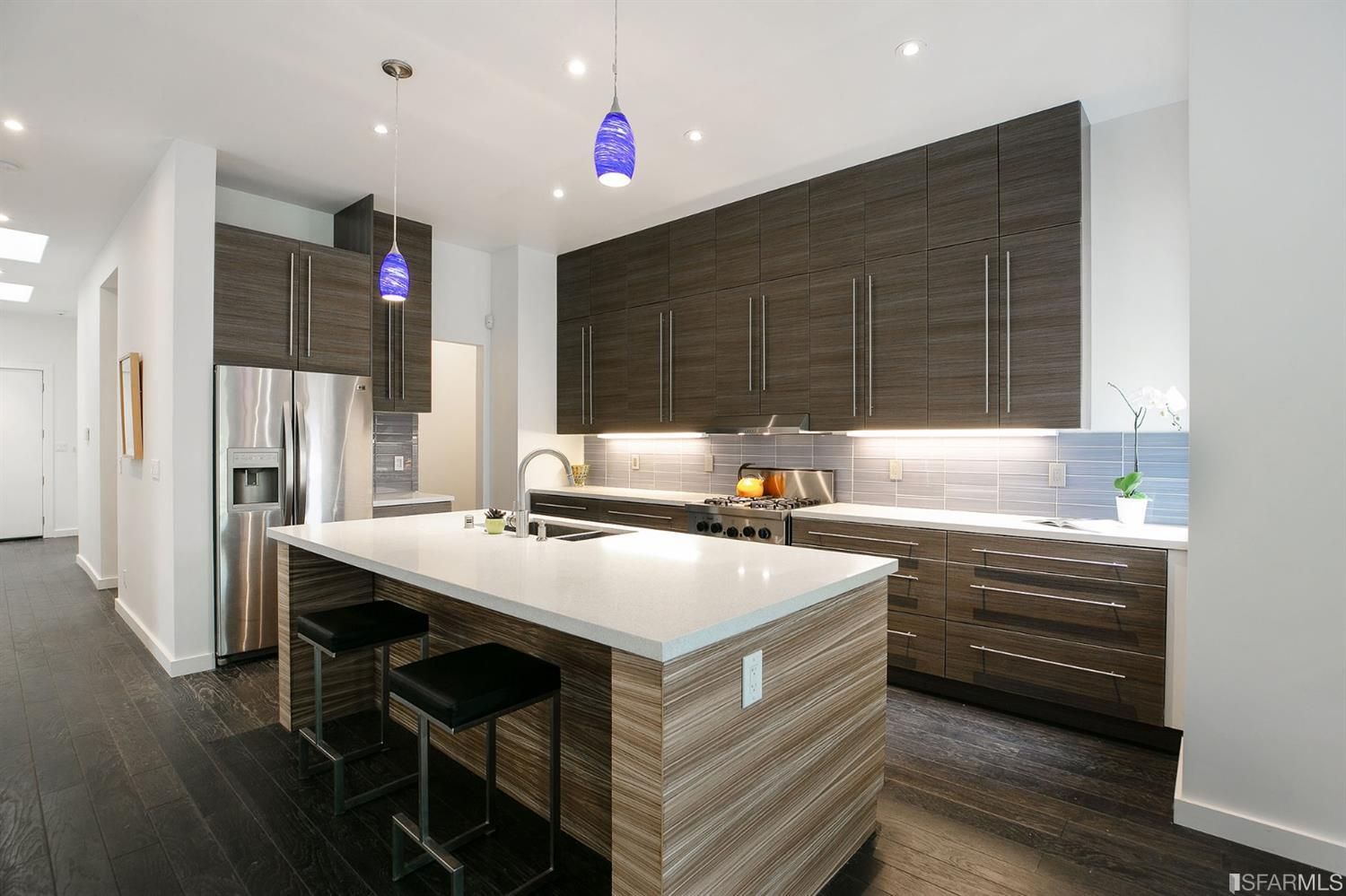 3 Cook St