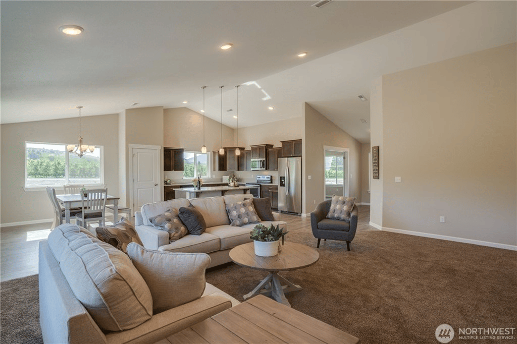 36 Manzanita Dr