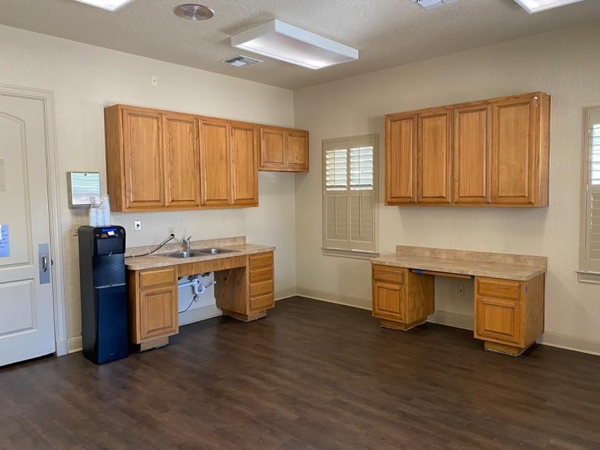 9480 Huebner Rd Bldg 3