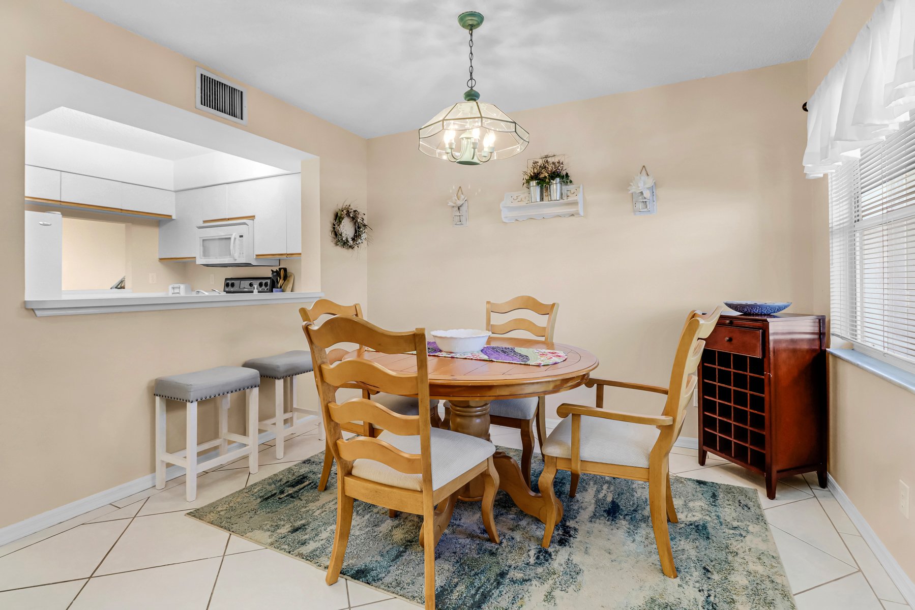 113 Wading Bird CIR # 105 Unit: W-105