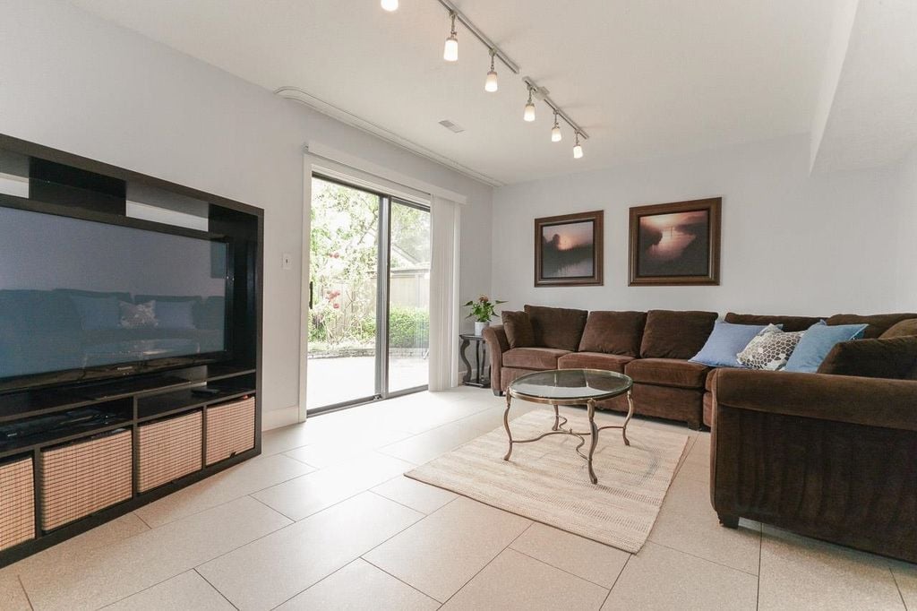 11291 Seventh Ave, #28