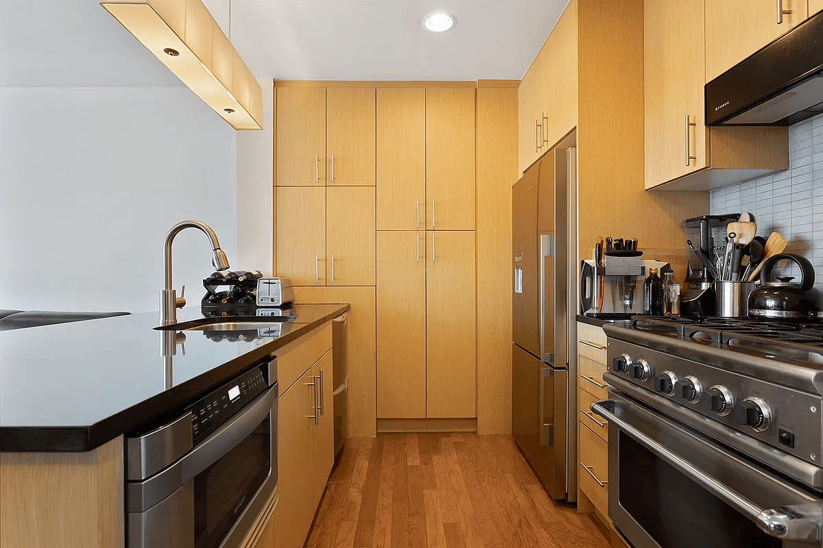 5-49 Borden Avenue 9F